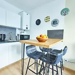 Be-2g - Joli 2 Pieces Equipe - 1 A 2 Pers Au 2eme Etage Au Centre De Appartement Mulhouse