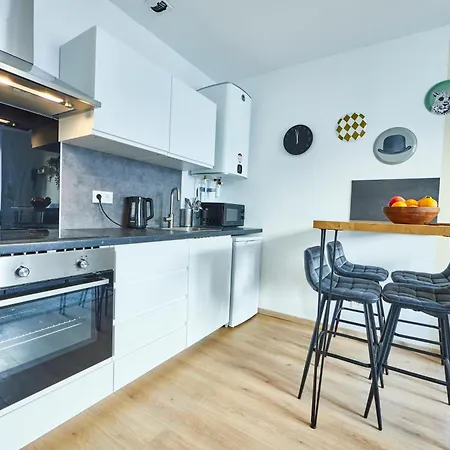 Be-2g - F2 Pour 1-2 Pers Au 2ème étage Au Centre De Appartamento