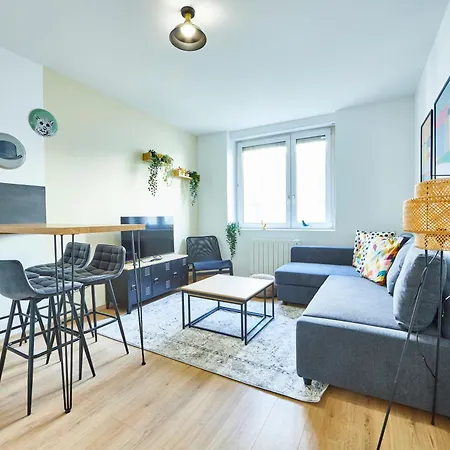 Apartment Be-2g - F2 Pour 1-2 Pers Au 2eme Etage Au Centre De *